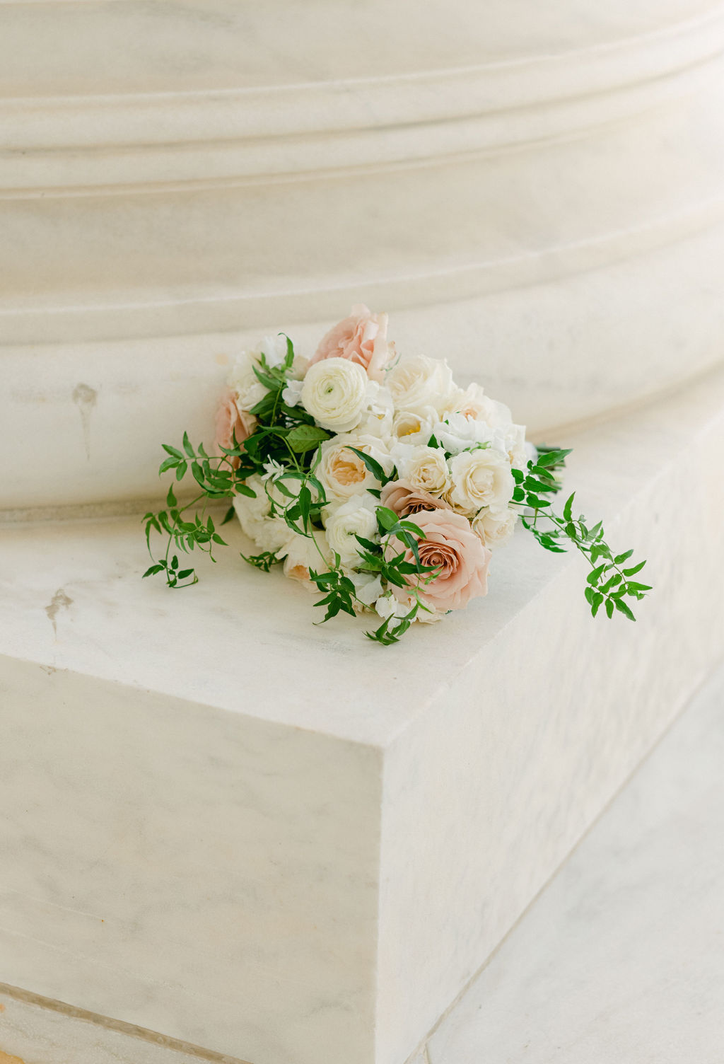 wedding flowers displayed on the national mall